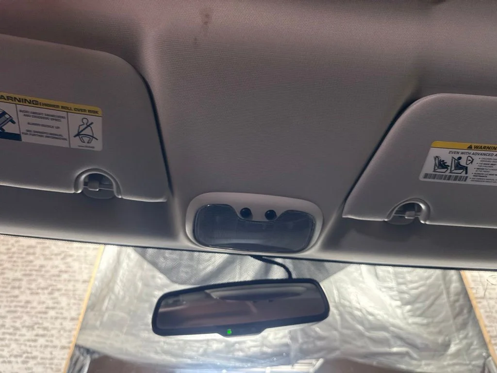 Used 2015 Bright White Clearcoat Jeep Sport image 19