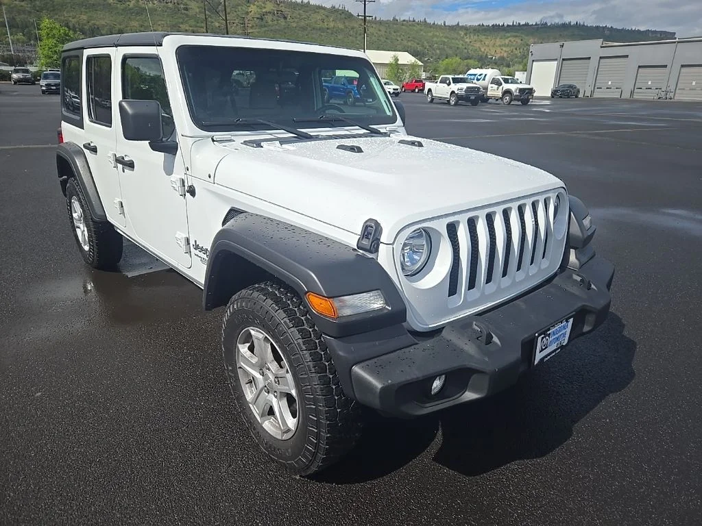 2021 Jeep Wrangler Sport S's photo