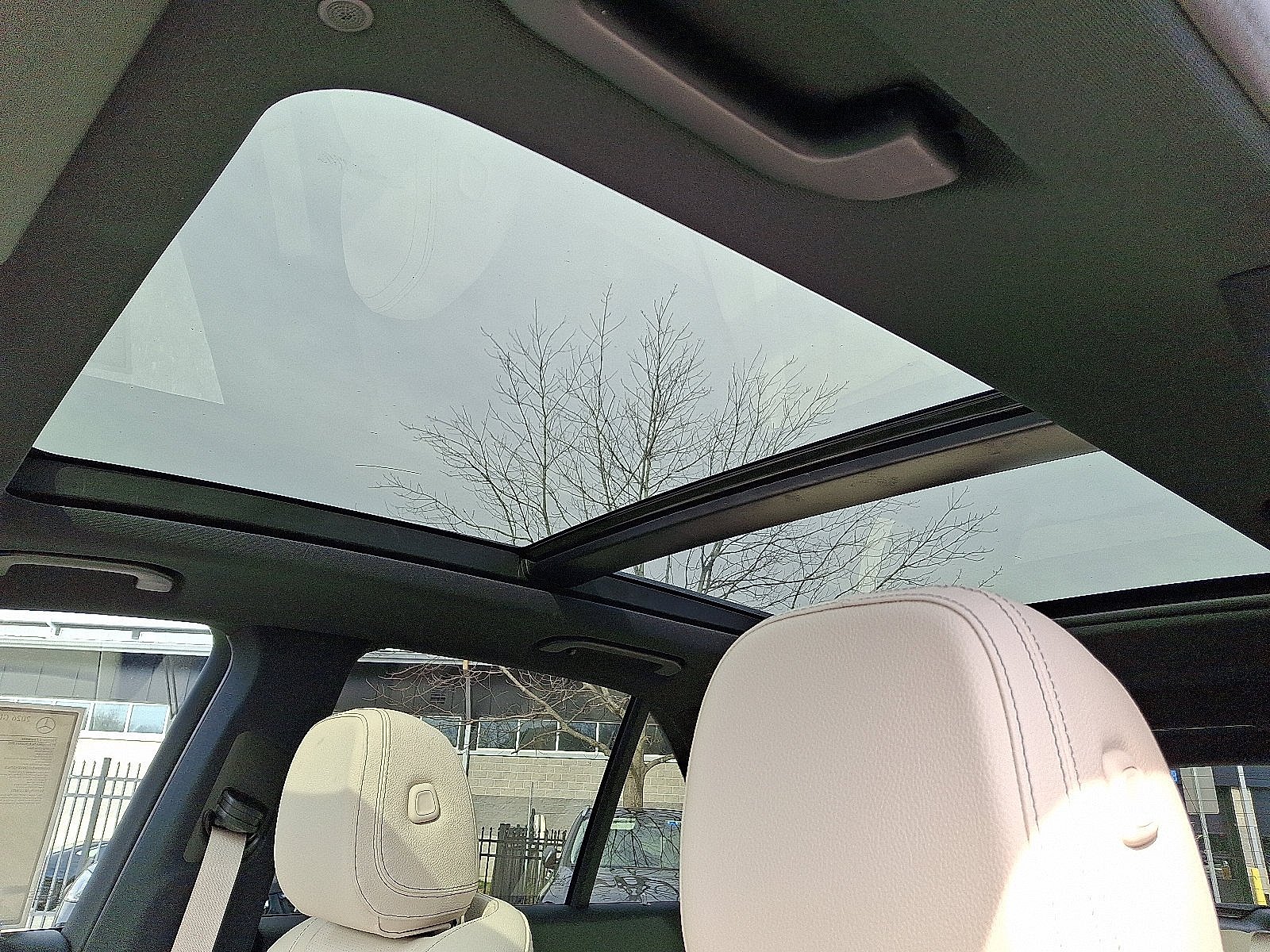 Certified Used 2026 Polar White Mercedes-Benz GLE 450 image 9