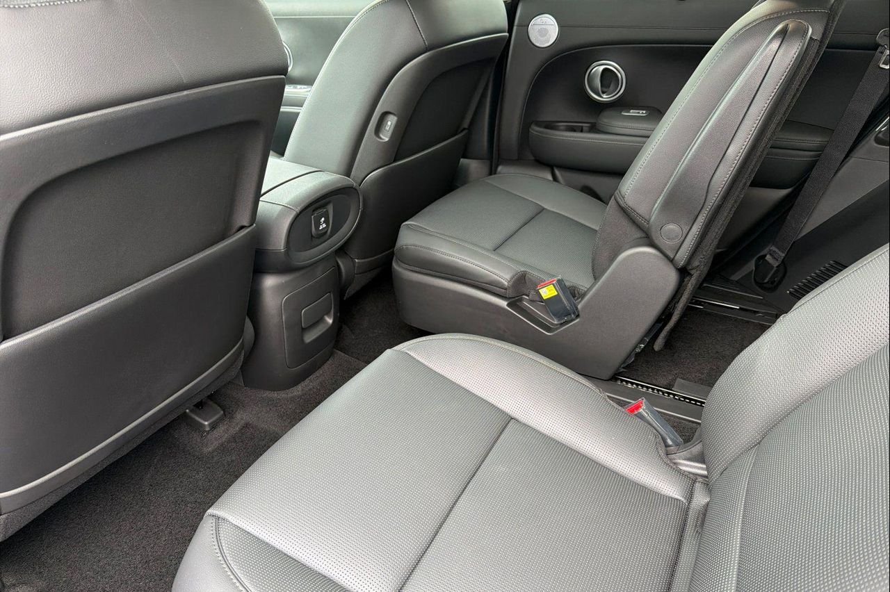 New 2026 Silver Hyundai Limited AWD image 11