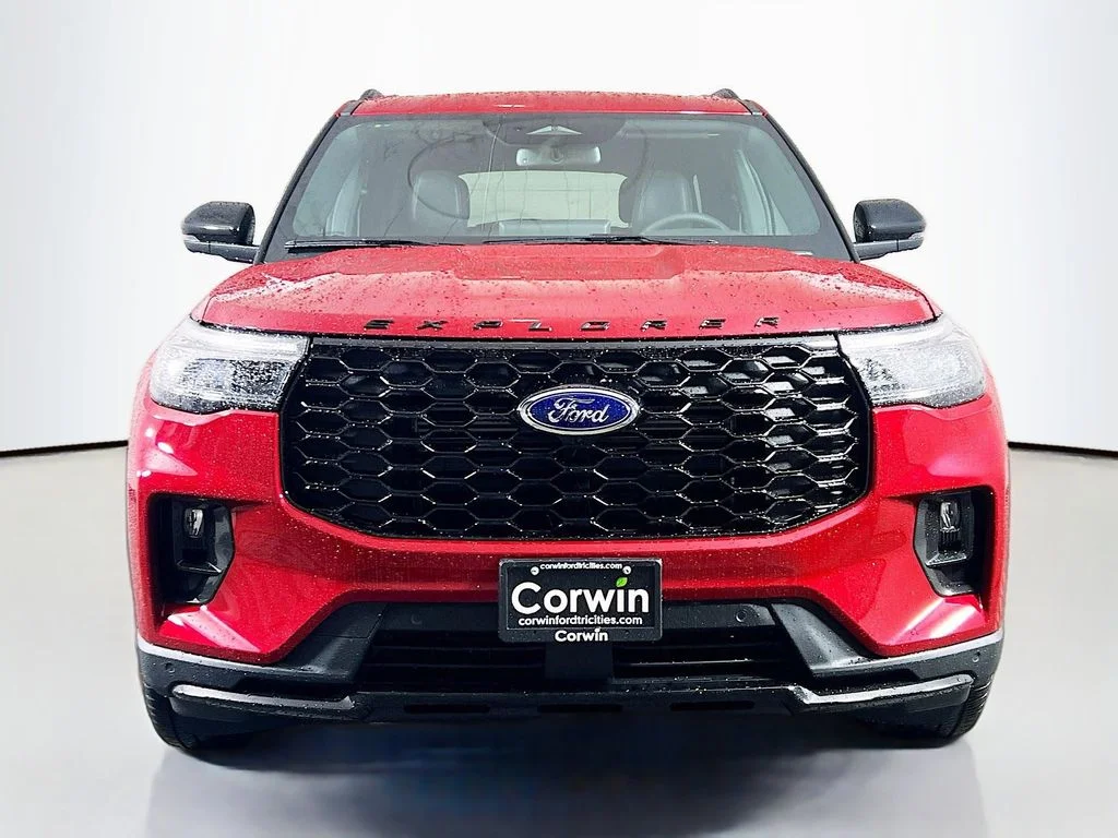 New 2026 Rapid Red Metallic Tinted Clearcoat Ford ST-Line image 4