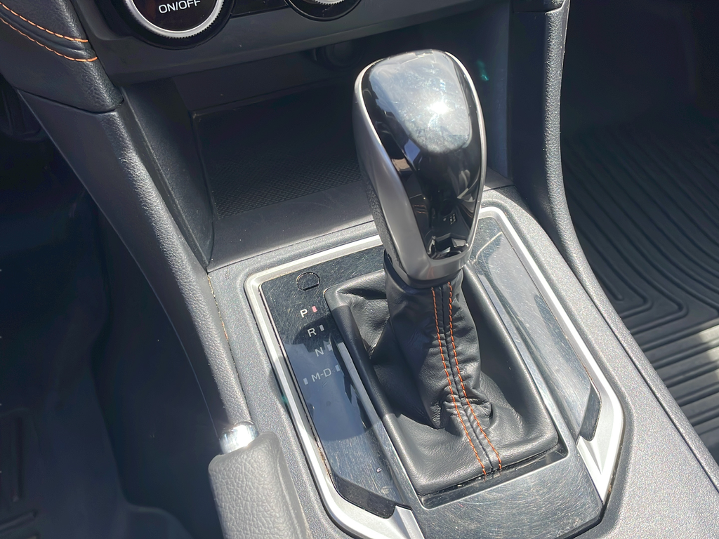 Used 2018 Gray Subaru 2.0i Limited image 29