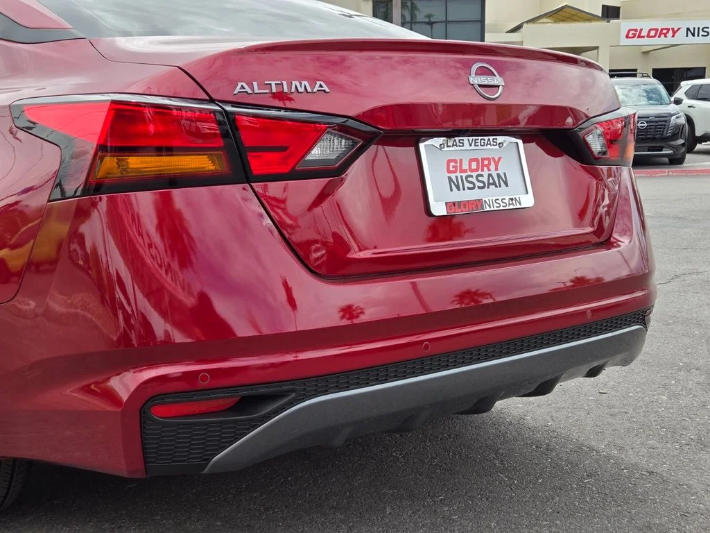 New 2026 Scarlet Ember Tintcoat Nissan SV image 6