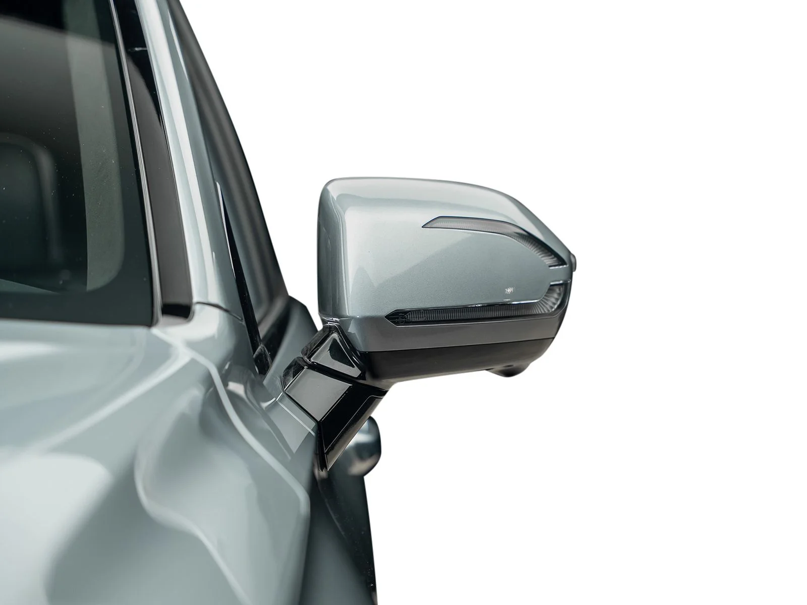 Used 2020 Silver Hyundai Limited image 7