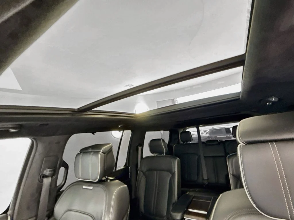 Used 2023 White Jeep Series II image 22