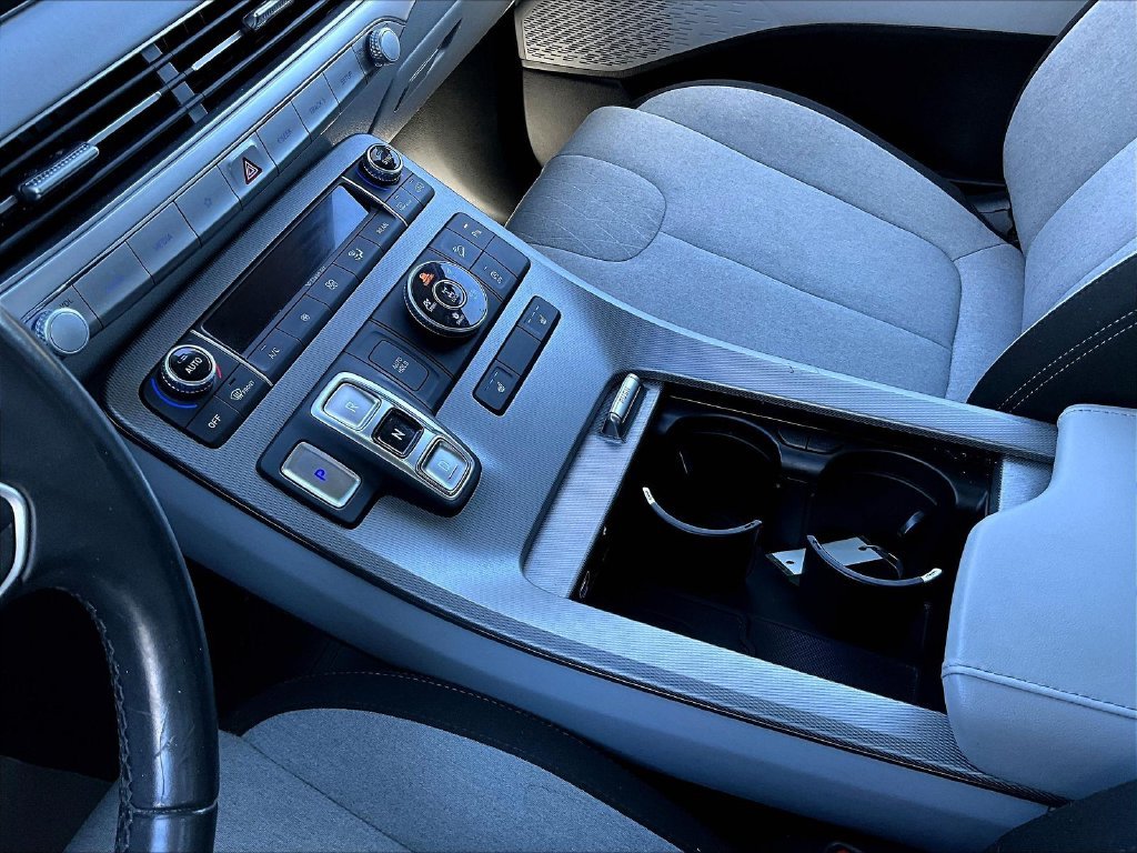 Certified Used 2022 Black Hyundai SEL image 22