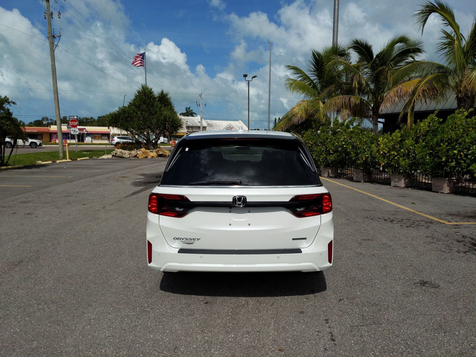 New 2026 Platinum White Pearl Honda Touring image 7