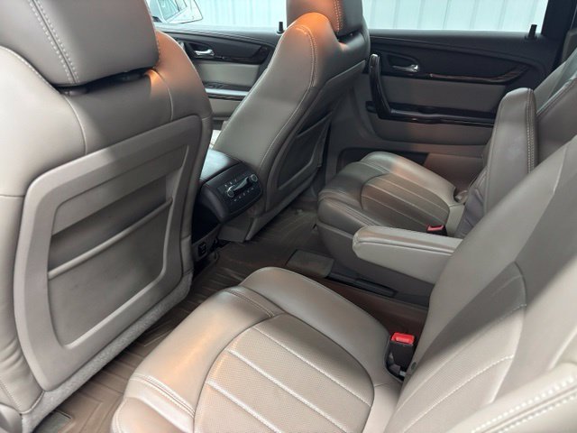 Used 2016 WHITE FROST TRICOAT GMC Denali image 15