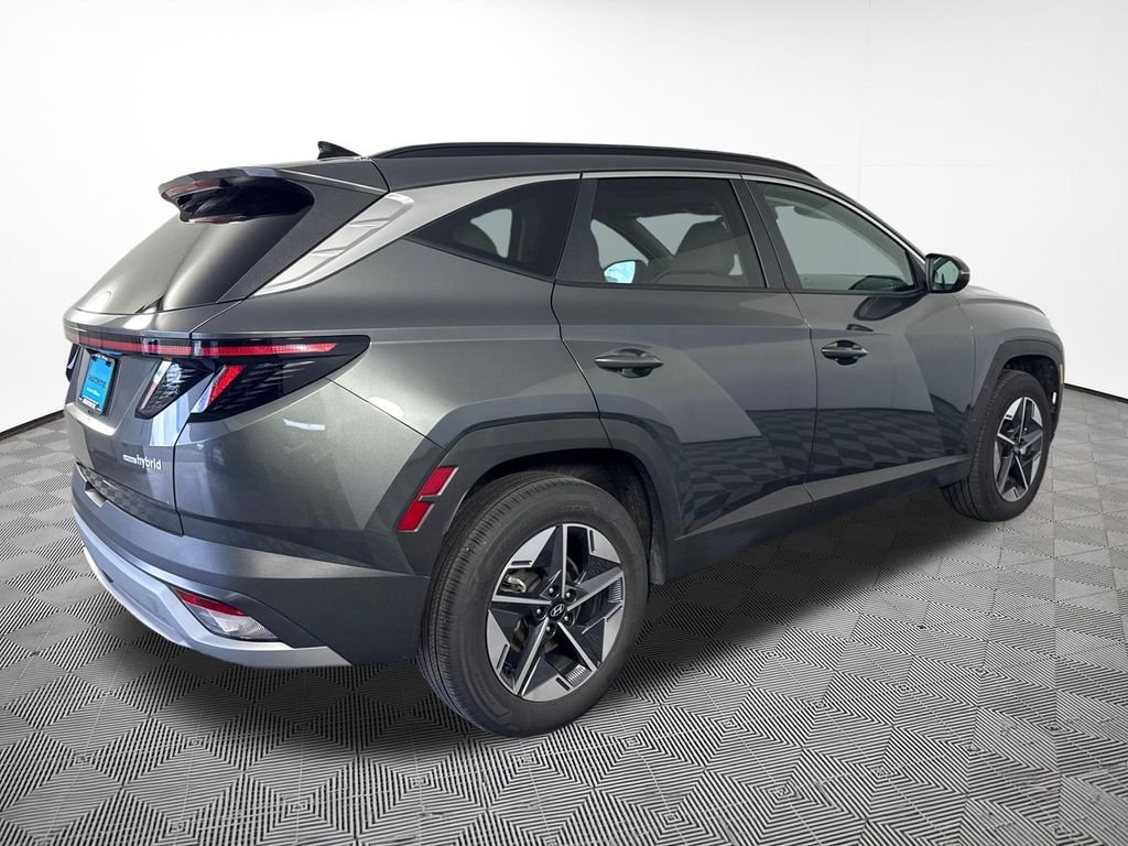 Certified Used 2025 Gray Hyundai SEL Convenience image 9