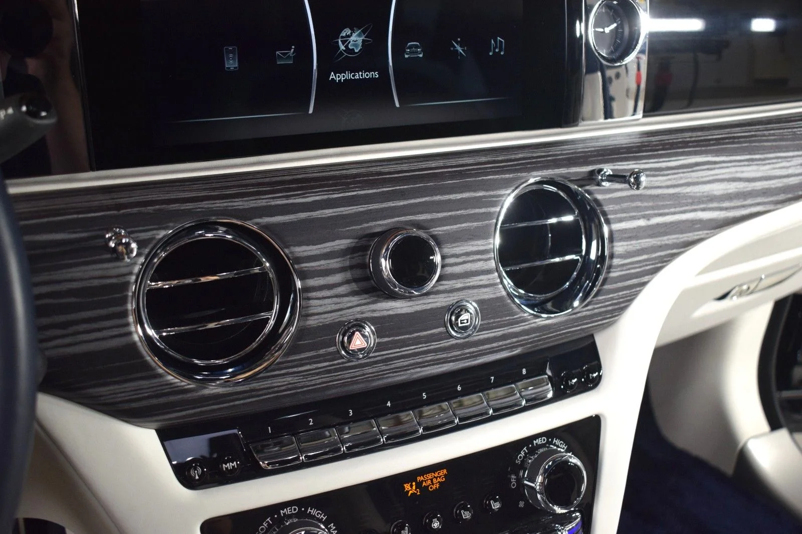 Used 2021 Blue Rolls-Royce  image 34