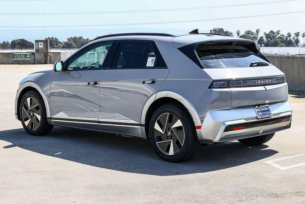 New 2026 Gray Hyundai Limited image 4