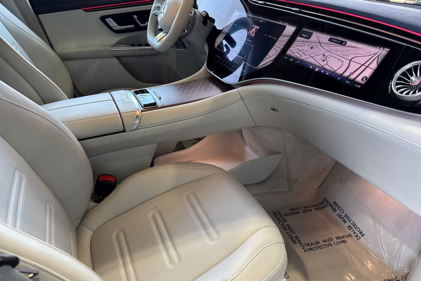 Certified Used 2024  Mercedes-Benz Base image 20