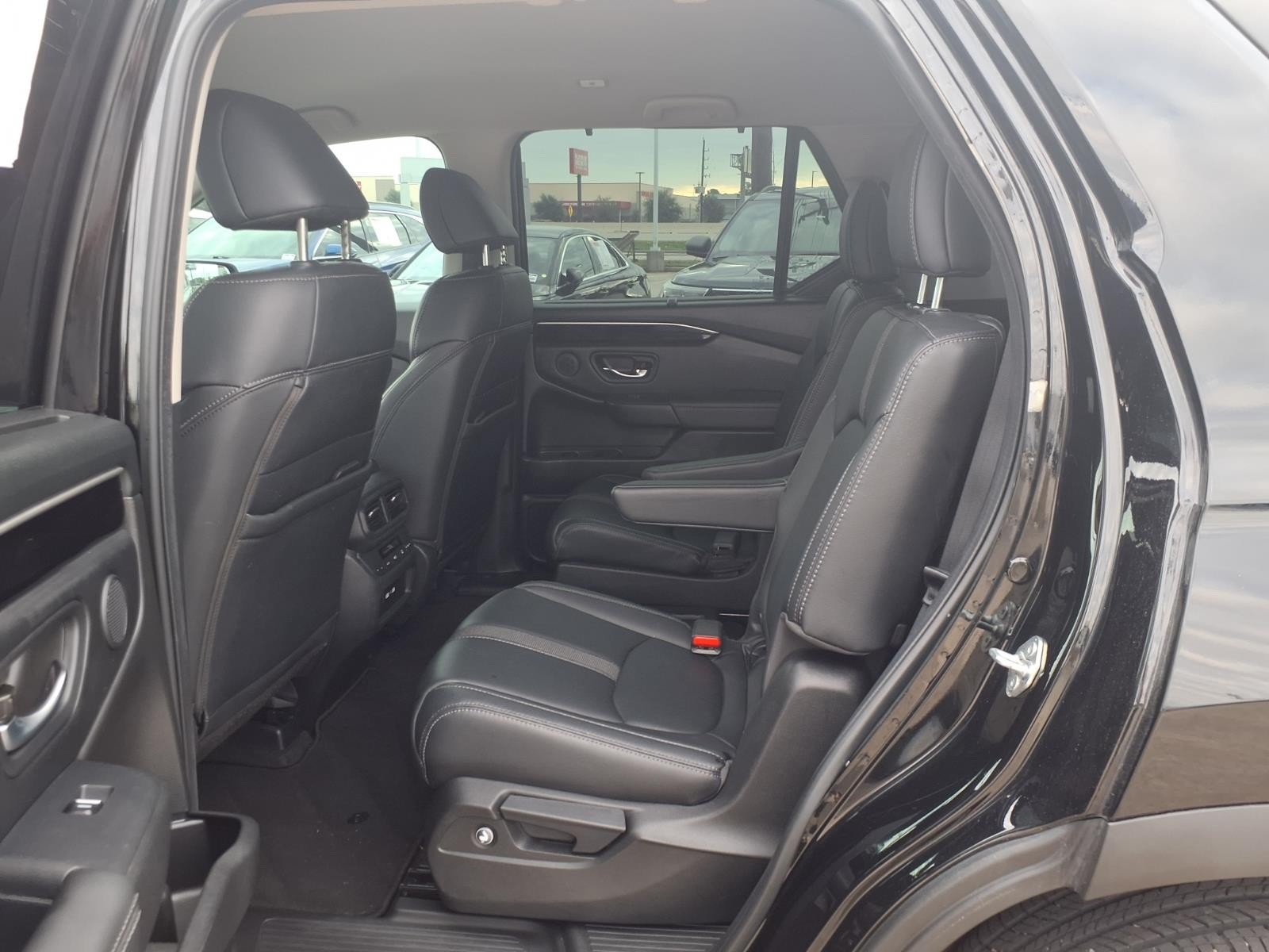 2023 Honda Pilot photo 15 of 27