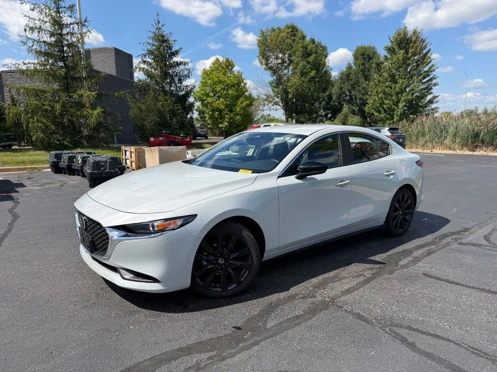 Used 2026 White Mazda 2.5 S Select Sport image 1