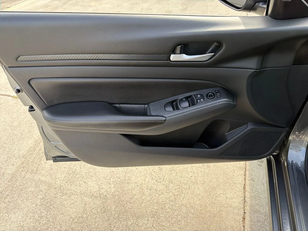 2024 Nissan Altima SV - Photo 16