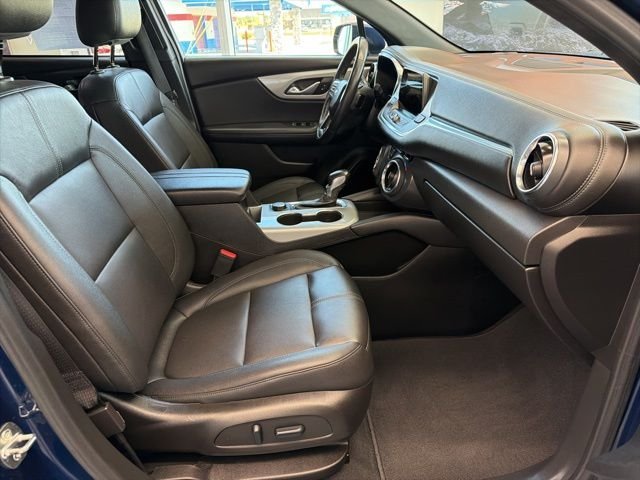 Used 2022 Blue Glow Metallic Chevrolet LT image 12