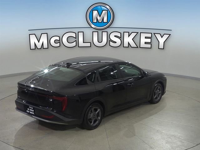 Used 2025 Black Kia LXS image 28
