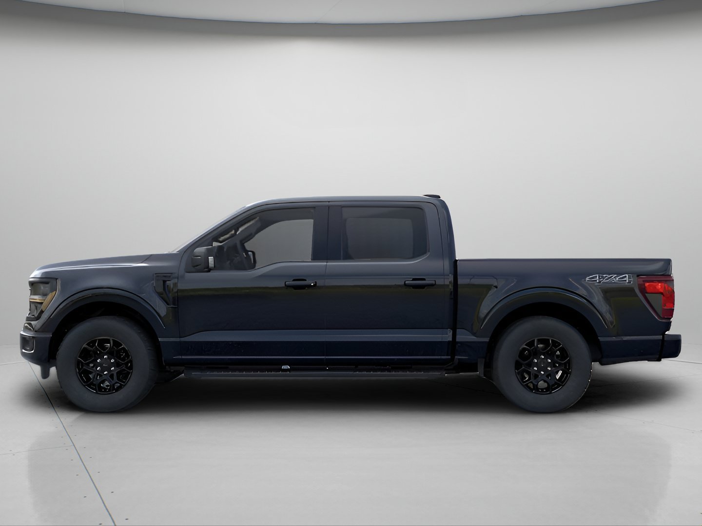 New 2026 Agate Black Metallic Ford XLT image 3