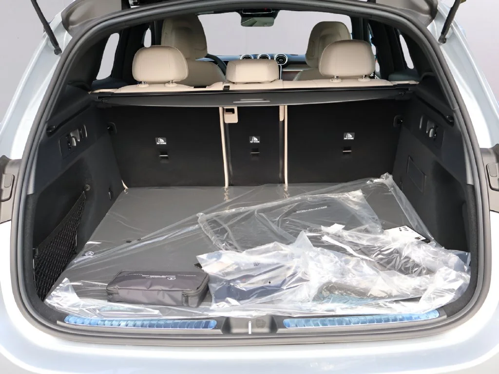 New 2027 Gray Mercedes-Benz GLC 300 image 15