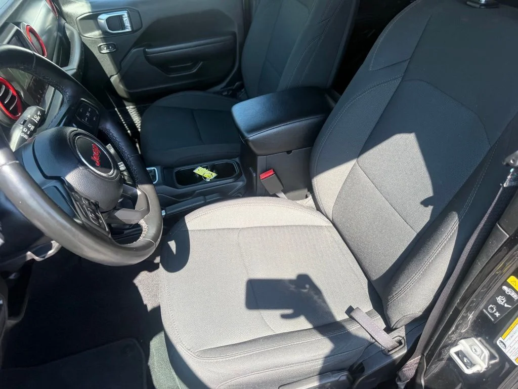 Used 2022 Black Jeep Unlimited Sport S image 14