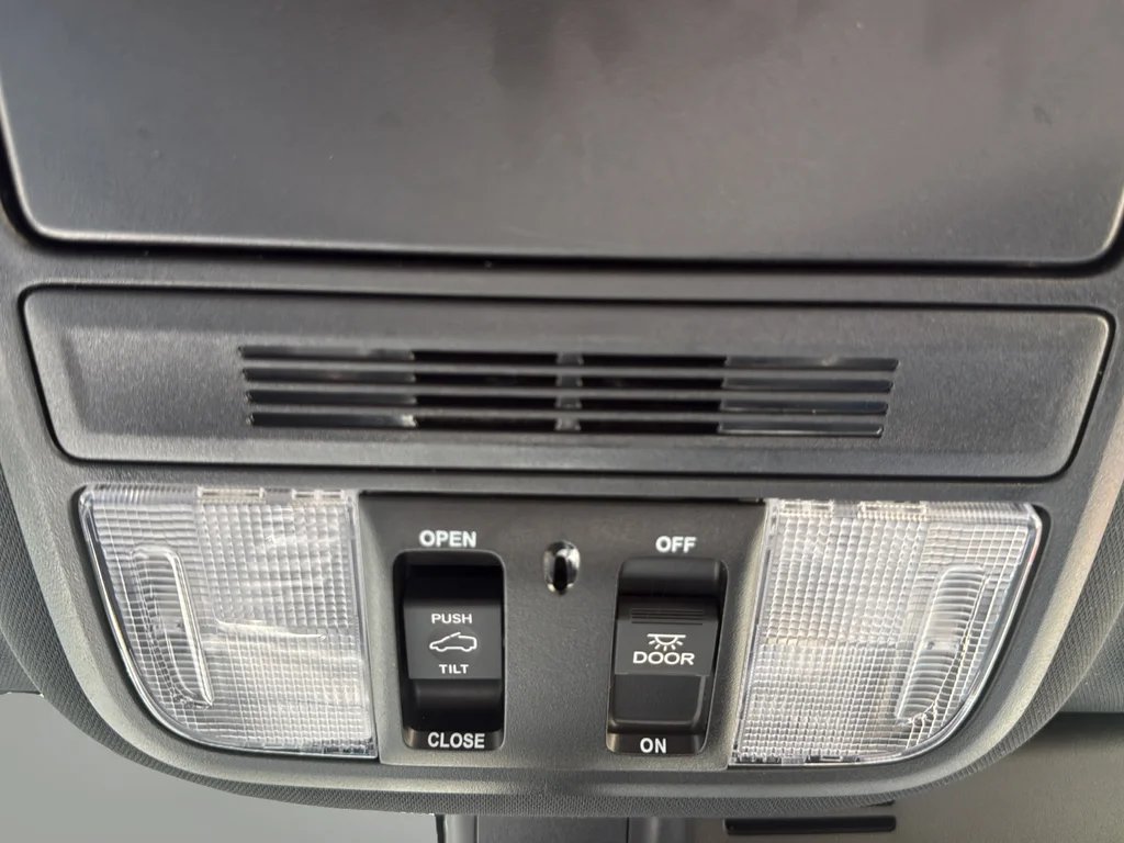 Used 2023 Blue Honda EX-L image 24