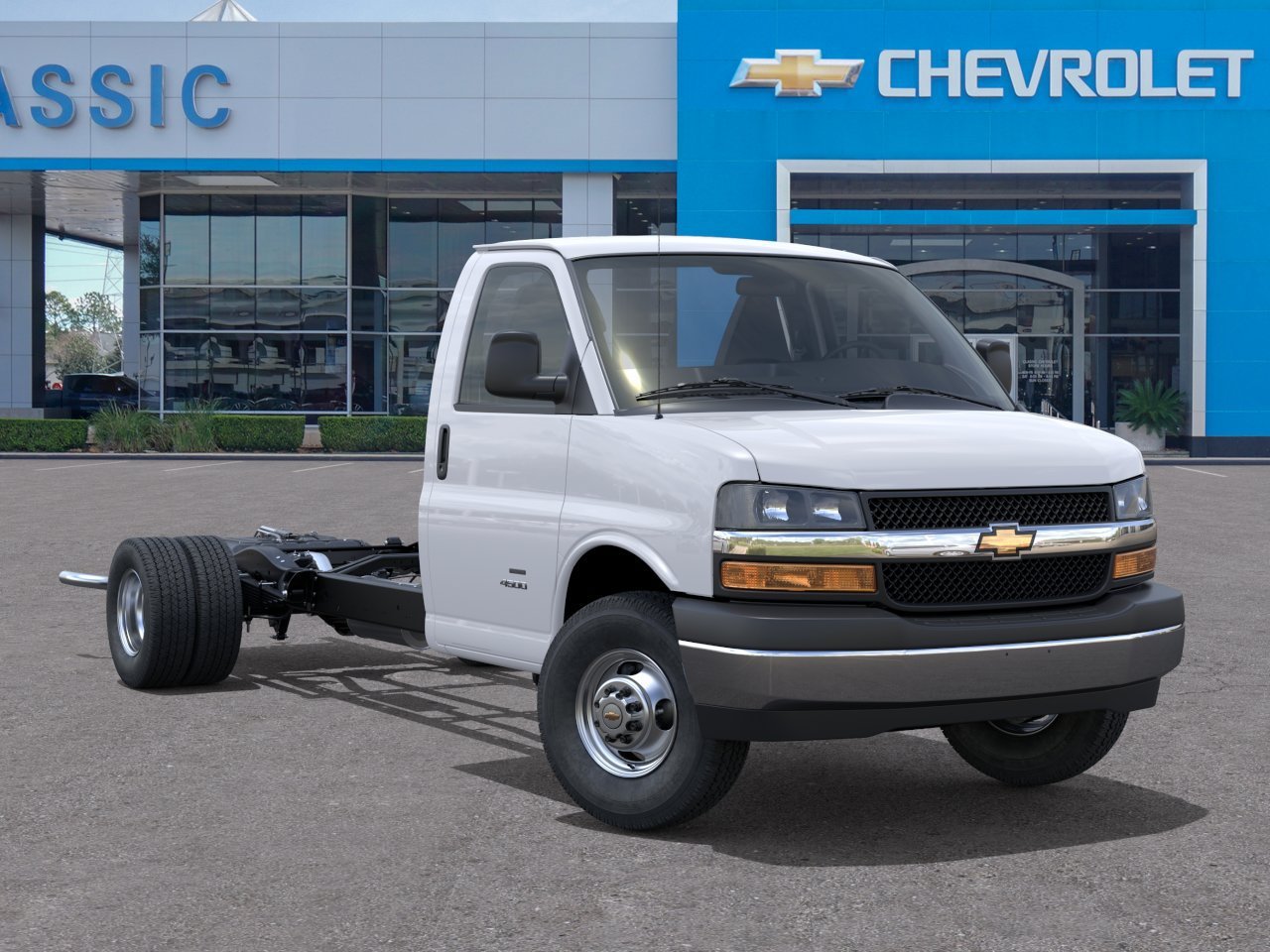 New 2026 Summit White Chevrolet 1WT image 7