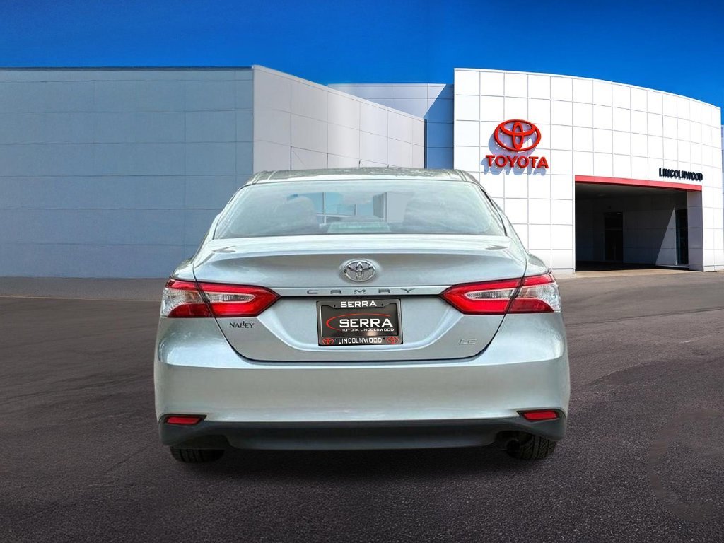 Used 2018 Silver Toyota LE image 9