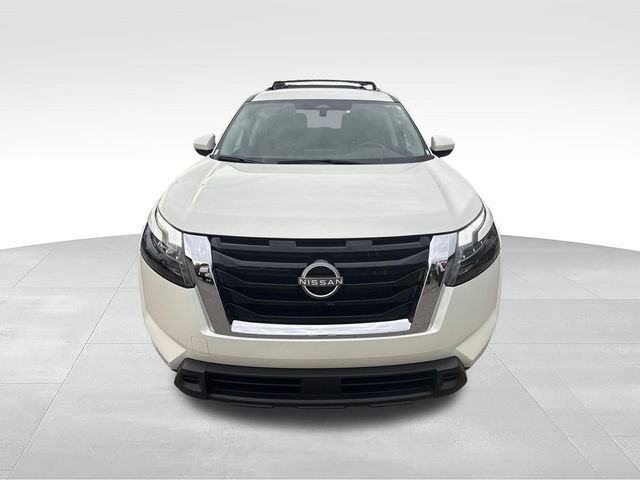 Used 2023 White Nissan SV image 9