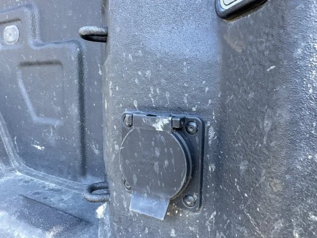 Used 2025 Silver GMC AT4 image 31