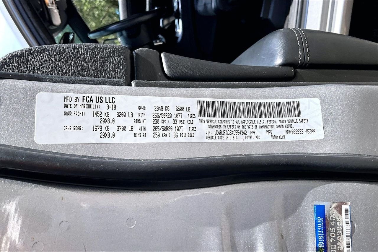 Used 2019 Silver Jeep Altitude image 16