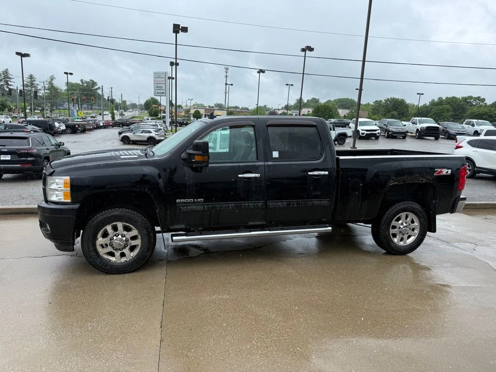 Used 2012 Black Chevrolet LTZ image 10