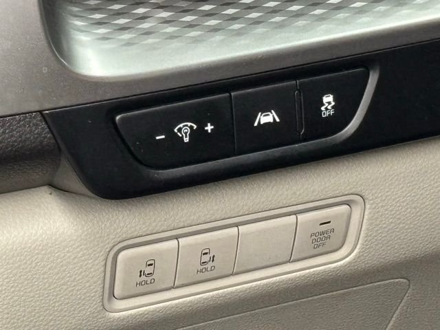 2024 Kia Carnival LX Seat Pkg - Photo 19