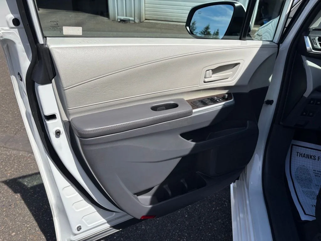 Used 2023 White Toyota LE image 12
