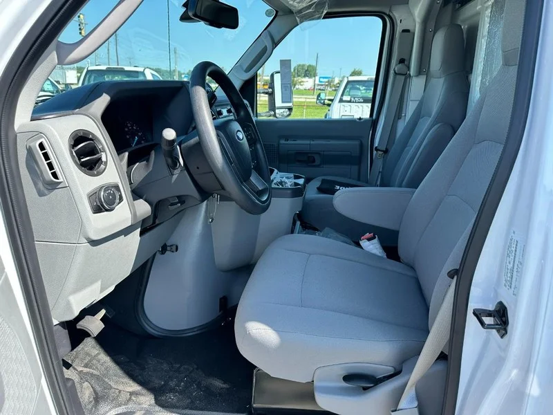 New 2027 Oxford White Ford SRW Low KUV image 10