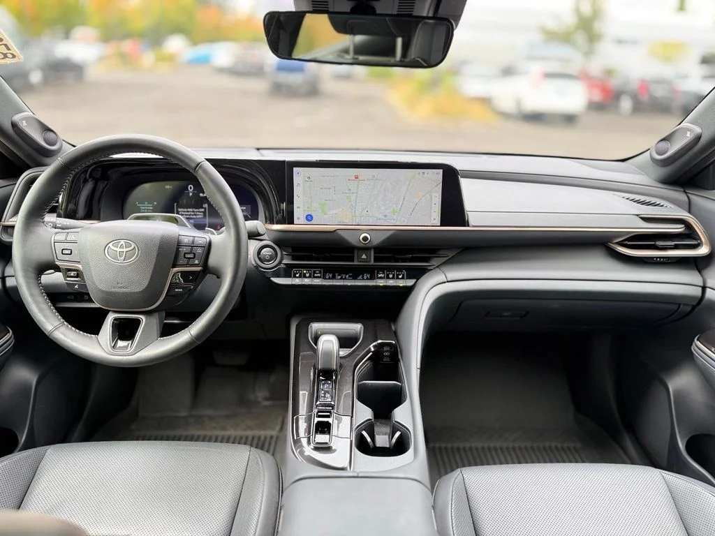 Certified Used 2026  Toyota Platinum image 23