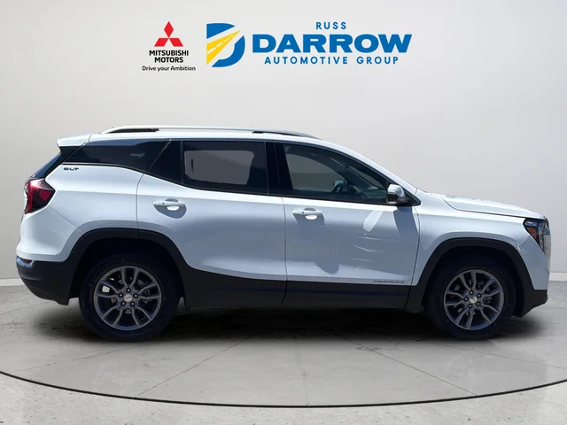 Used 2024 White GMC SLT image 6