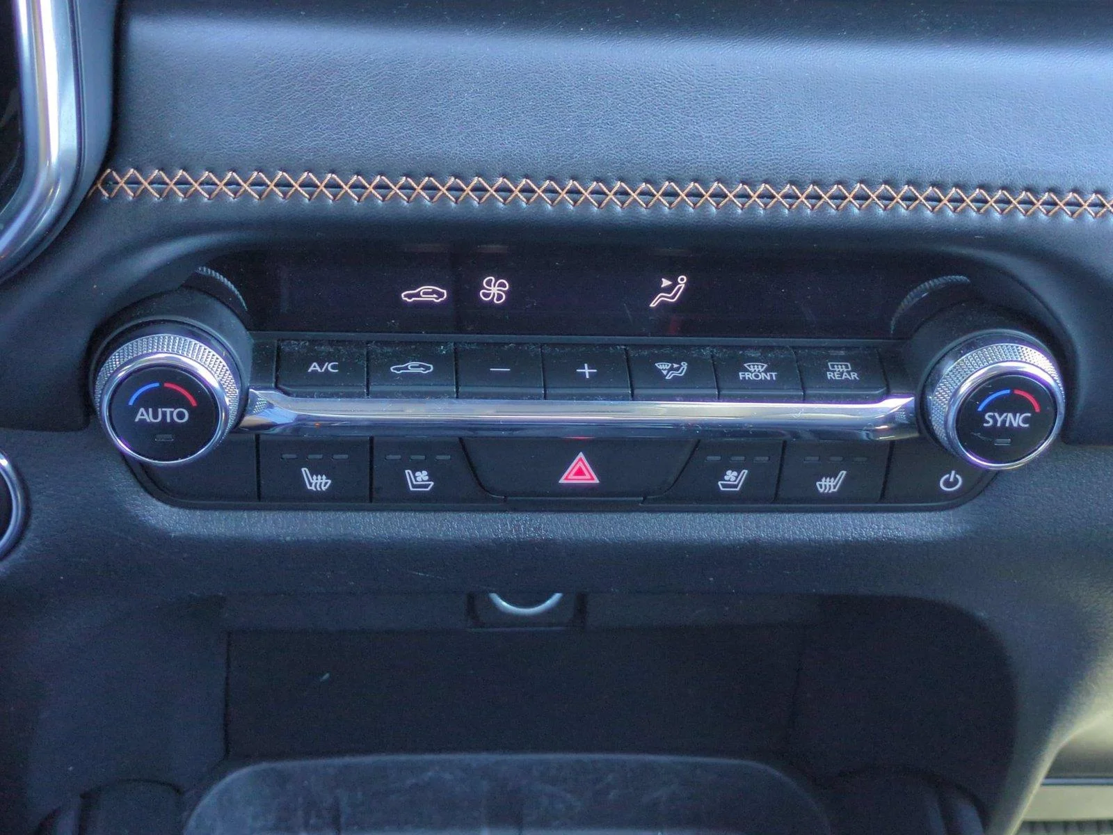 Used 2024 Wind Chill Pearl Mazda 2.5 S Premium Plus Package image 26