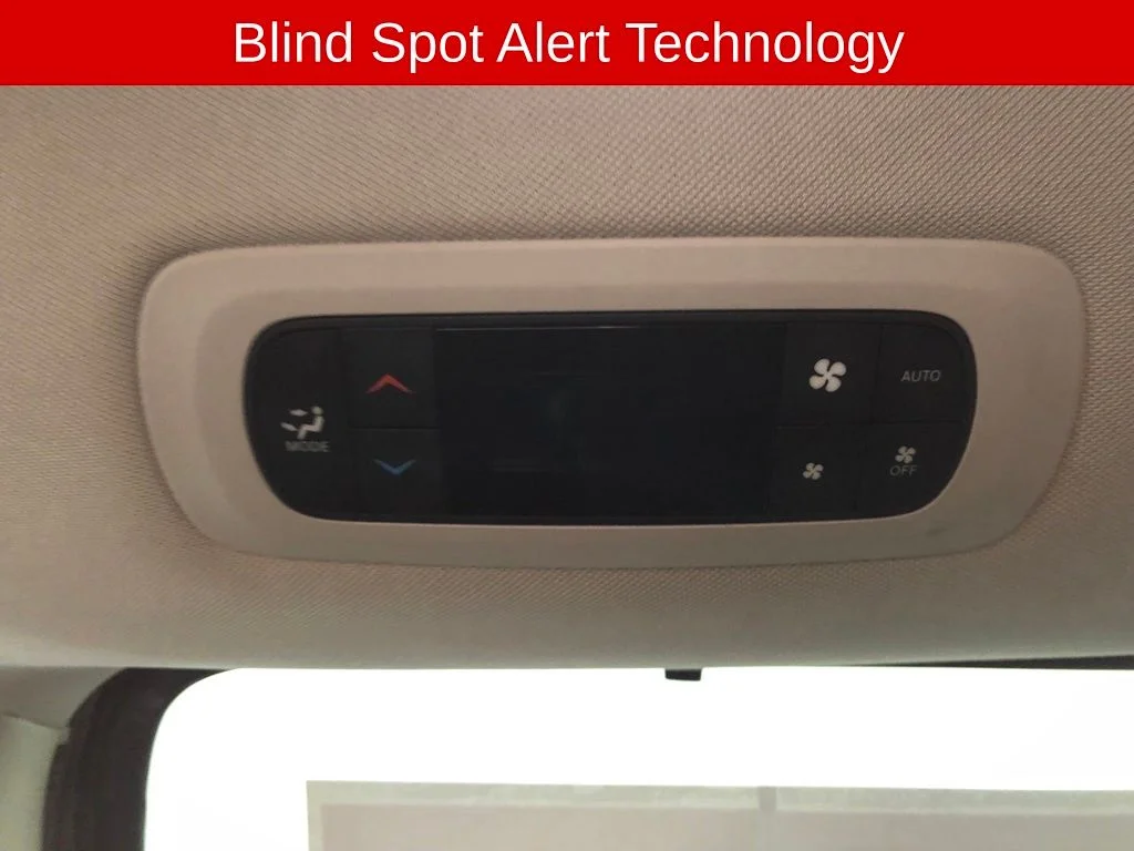 Used 2023 Black Chrysler Touring L image 13