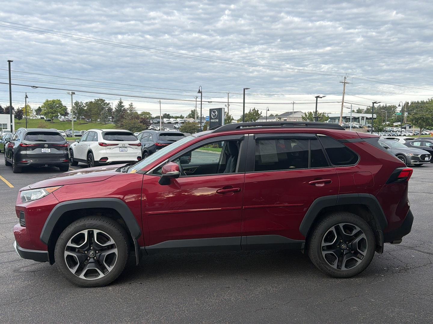 Used 2019 Ruby Flare Pearl Toyota Adventure image 4