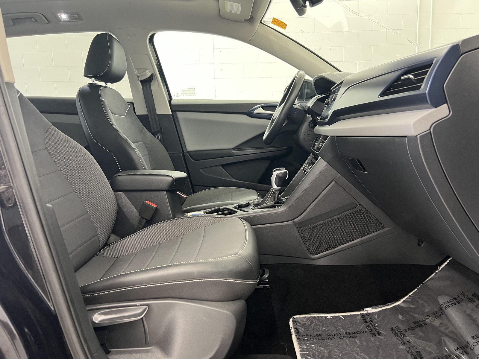 2023 Volkswagen Taos SE - Photo 29