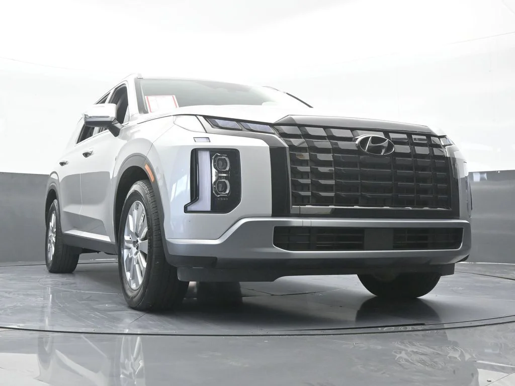 Used 2025 Typhoon Silver Hyundai SEL image 72
