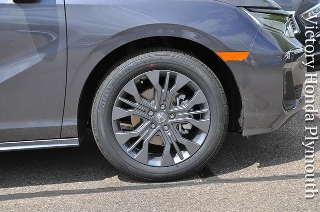New 2026 Modern Steel Metallic Honda Touring image 5