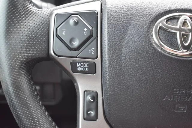 Used 2021 Green Toyota SR5 image 19