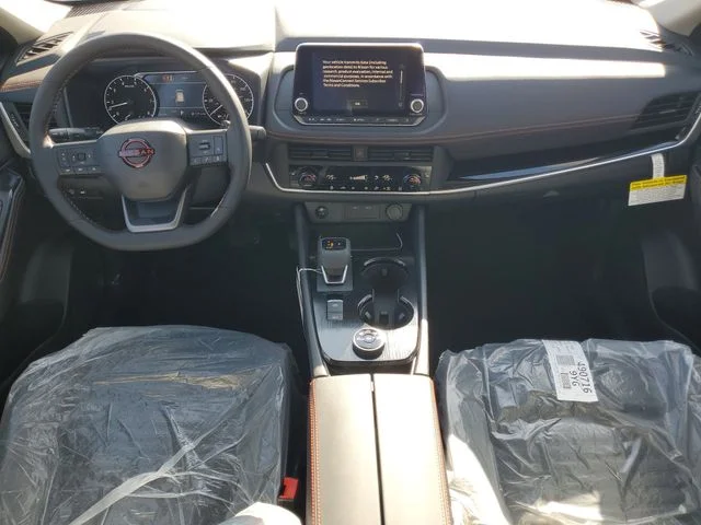 New 2026 Everest White Pearl TriCoat Nissan Rock Creek® image 6