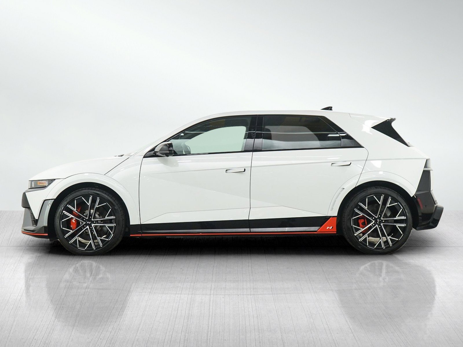 Certified 2025 Hyundai IONIQ 5 N with VIN KM8KNDA80SU005924 for sale in Minneapolis, MN