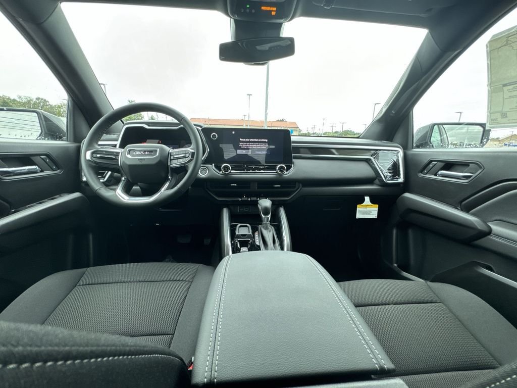 Used 2024 White GMC Elevation image 10