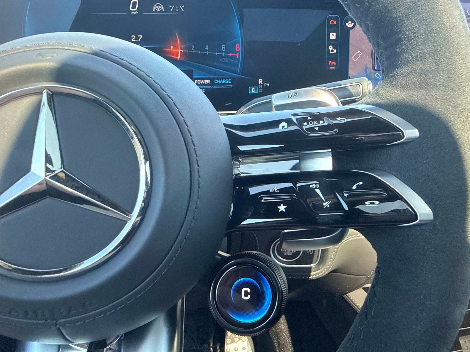 New 2026 Moonlight White Mercedes-Benz AMG®  63 4MATIC+ SUV image 33