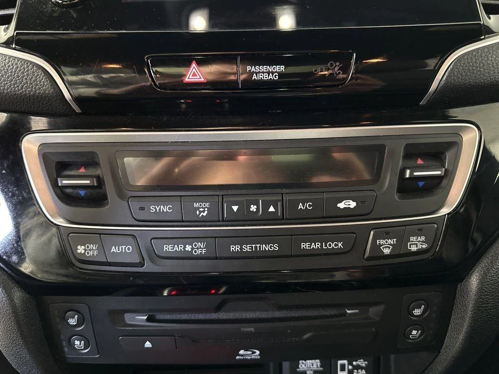 Used 2022 Crystal Black Pearl Honda Black Edition image 19