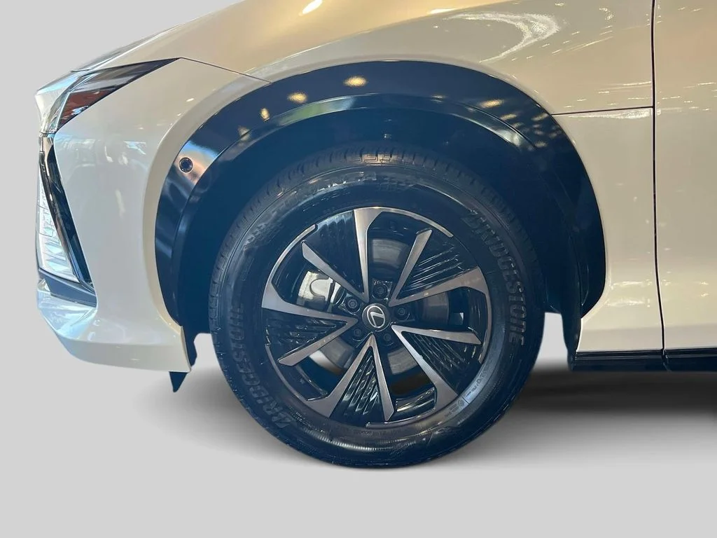 Used 2026 White Lexus 450e Premium image 9