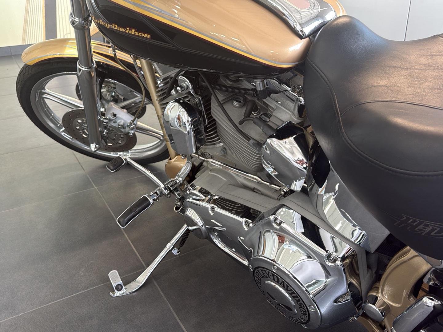 Used 2003 gold Harley Davidson Screaming Eagle image 21